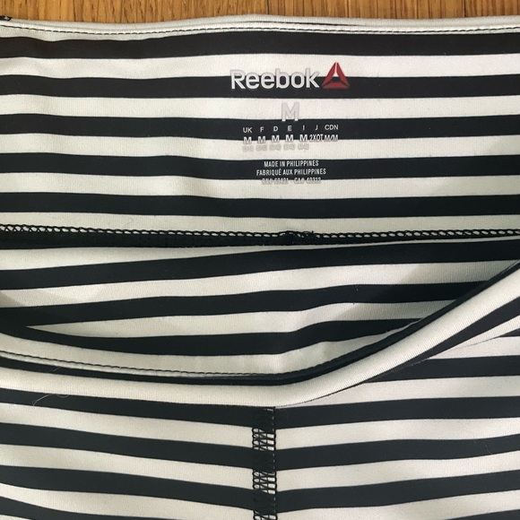 Reebok 2” Speedwick Shorts - Striped Size M - Picture 3 of 7